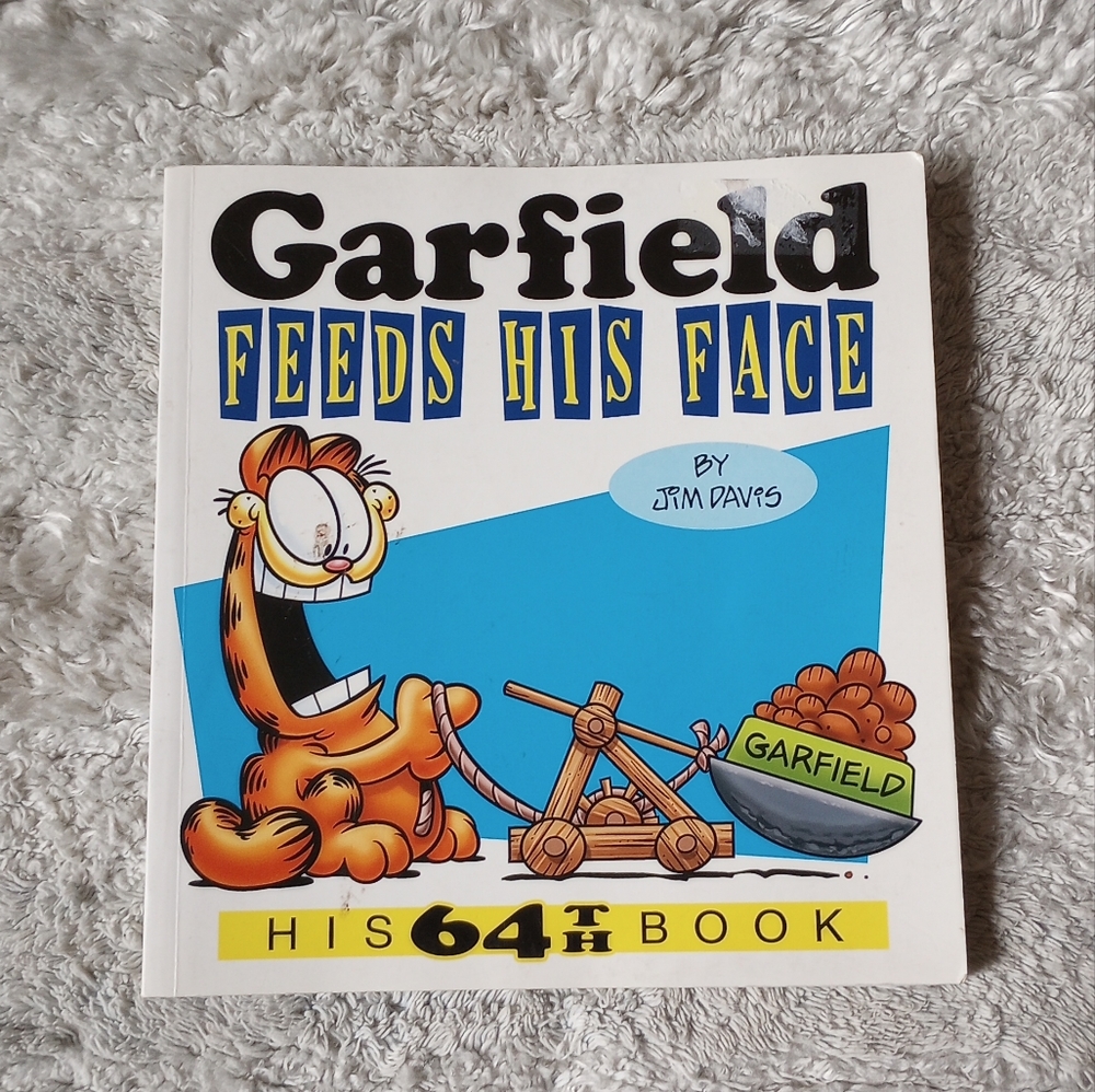 Garfield Feeds His Face by Jim Davis